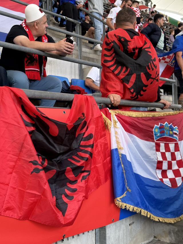 1718844026682001653.jpg 1_副本.jpg